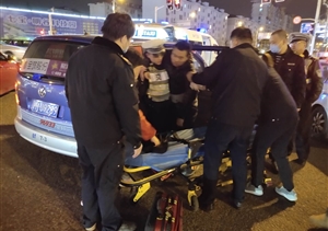 樂(lè )于助人系列報道，救助路邊病人與協(xié)助游客找到愛(ài)車(chē)